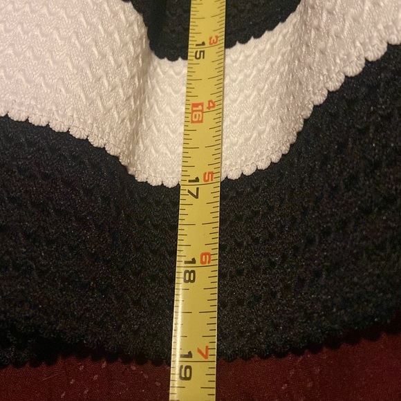 EXPRESS Size L Black & White Textured Skirt - Picture 6 of 6